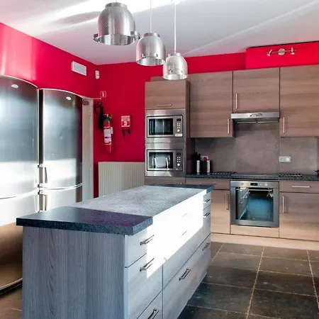 Le Du Lac Bed & Breakfast *