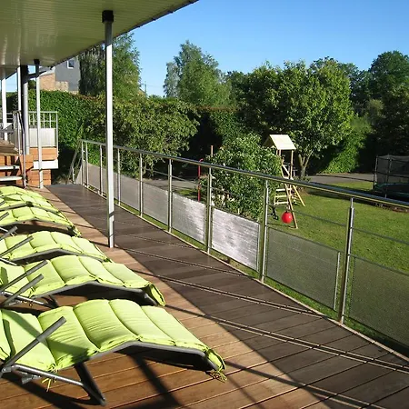 Le Du Lac Bed & Breakfast *